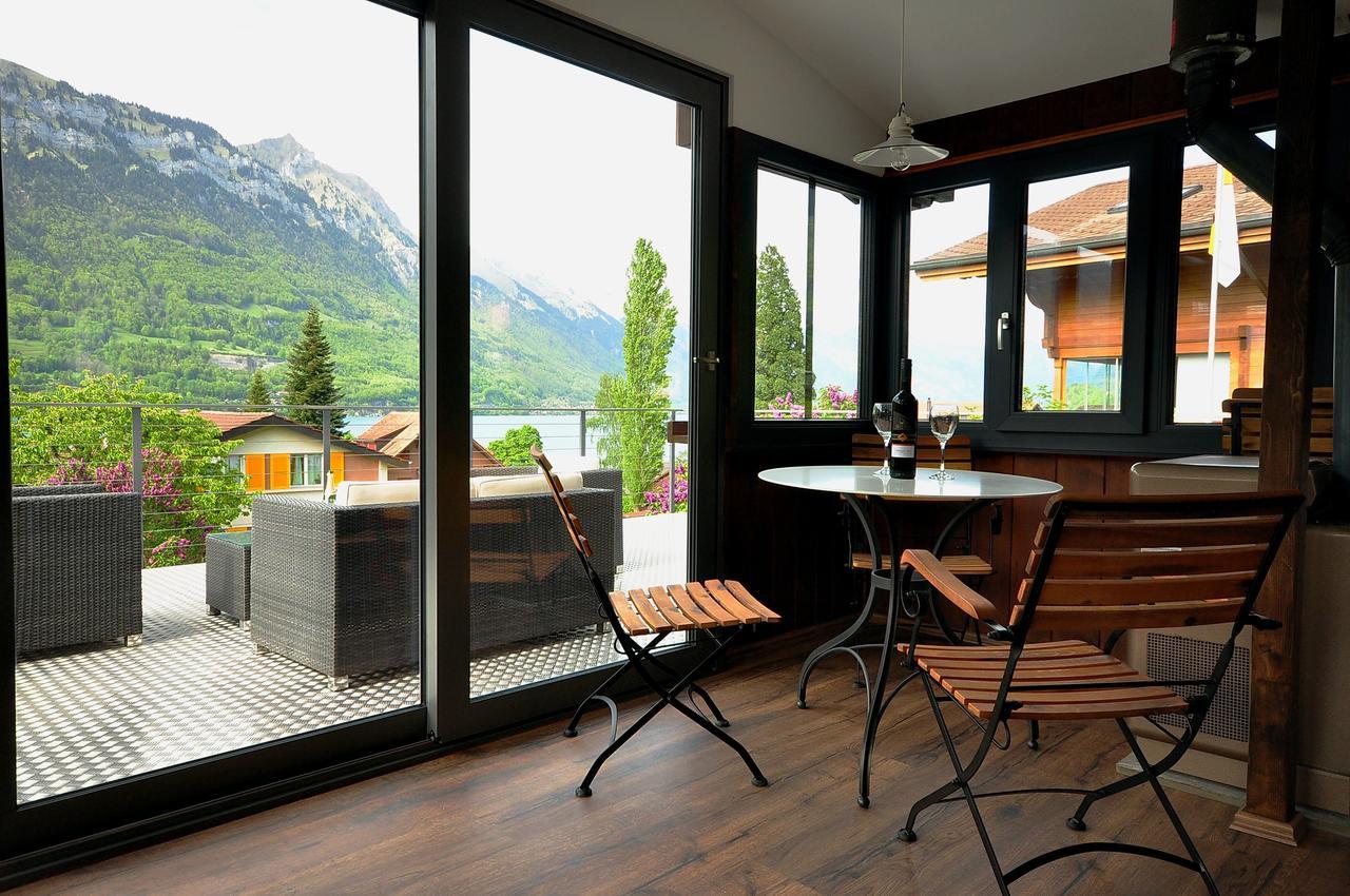 Lake View Chalet โบนิเกน ภายนอก รูปภาพ